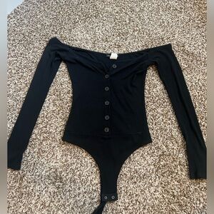 Off the shoulders body suit